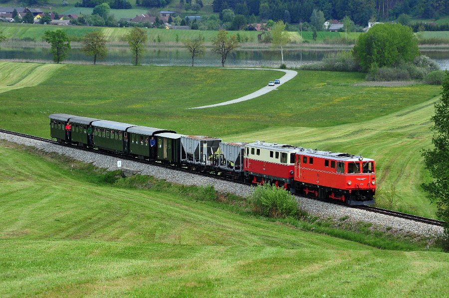 NÖVOG V5 und V12 Doppeltraktion 42